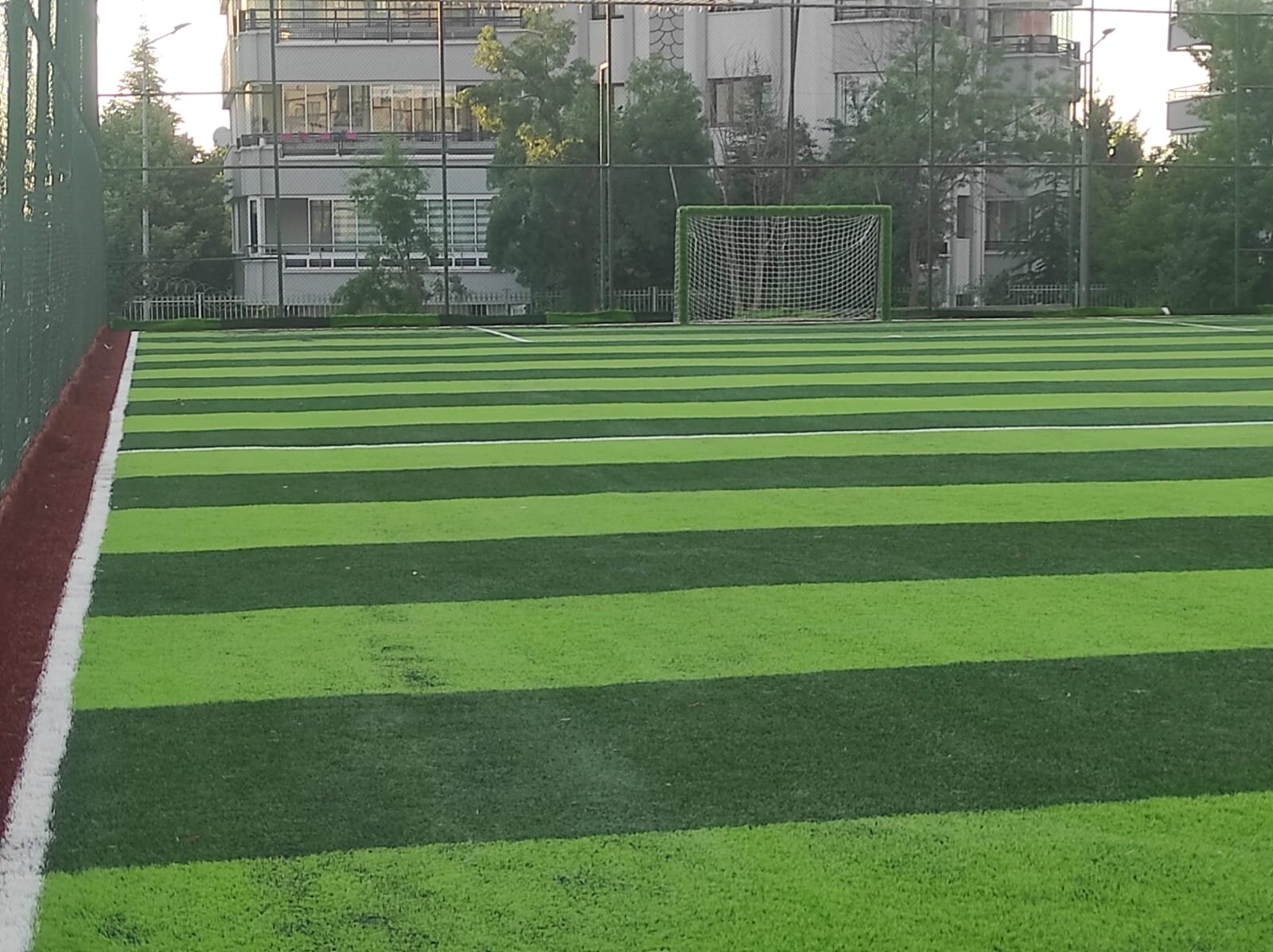 Ada Halı Saha Kırkkonaklar sahadan fotoğraf 2